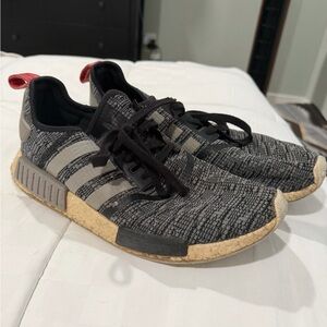 Men's Black/Grey Knit Athletic Sneakers - Brand Unspecified